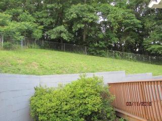 144 Cove Cir, Caryville, TN 37714-3168
