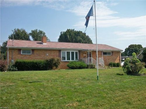 900 Boulevard Dr, Belpre, OH 45714-1210