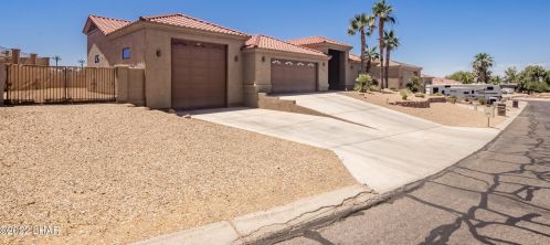 2460 Snead Dr, Lake Havasu City, AZ 86406-7637