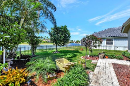 12385 Rockledge Cir, Boca Raton, FL 33428-4813