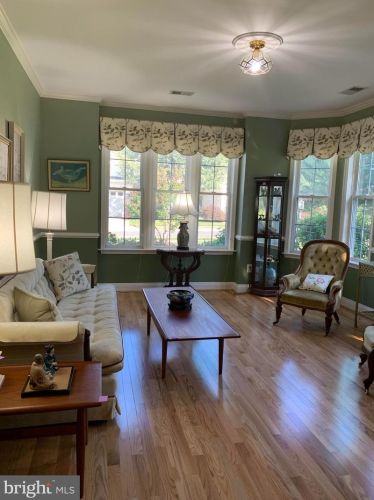 17653 Glass Ridge Pl, Gainesville VA  20155-3045 exterior