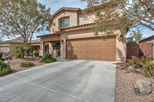 72 Reeves Ave, San Tan Valley, AZ 85140-6704
