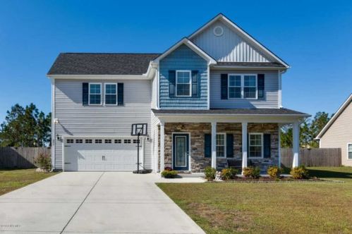 255 Ivybridge Dr, Hubert, NC 28539-5402
