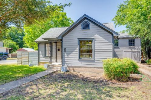921 51st St, Austin, TX 78751-2203