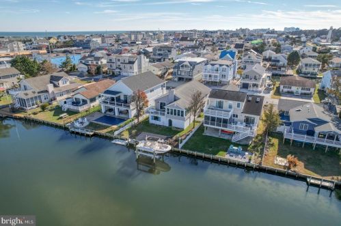11 Oyster Bay Dr, Selbyville, DE 19944-4542