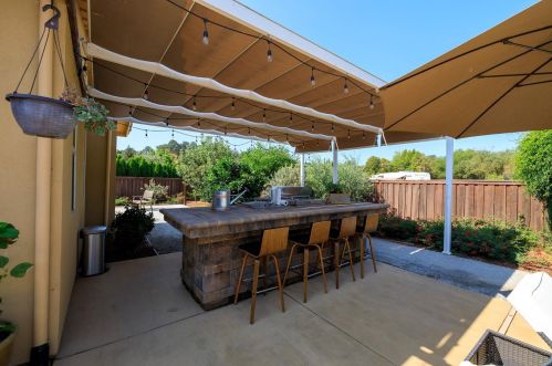 10709 Goldsborough Cir, Valley Home CA  95361-7648 exterior