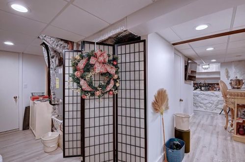 44 Newton Ter, Waterbury CT  06708-1919 exterior