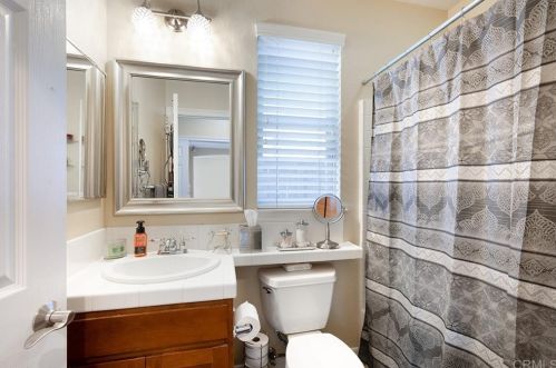 1694 Crossroads St, Chula Vista CA 91915-2431 exterior