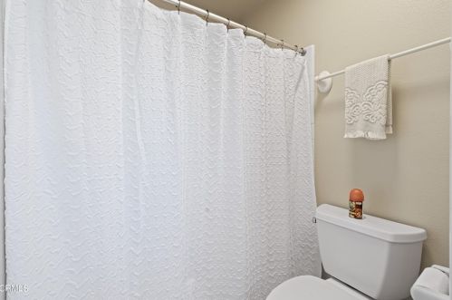 1640 Rivas Ln, Oxnard CA 93035-2749 exterior