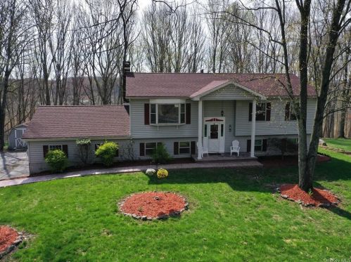 398 Bullville Rd, Montgomery, NY 12549-1811