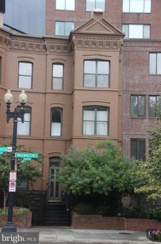 2307 Pennsylvania Ave, Washington, DC 20037