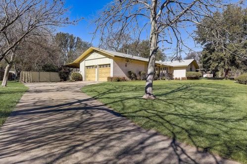 2709 Nottingham Dr, Denton, TX 76209-1329