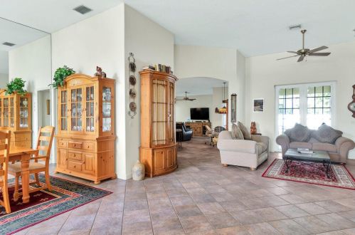 3966 9th Ln, Vero Beach FL  32960-6123 exterior