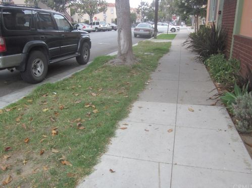 219 Esperanza Ave, Long Beach CA  90802-3643 exterior