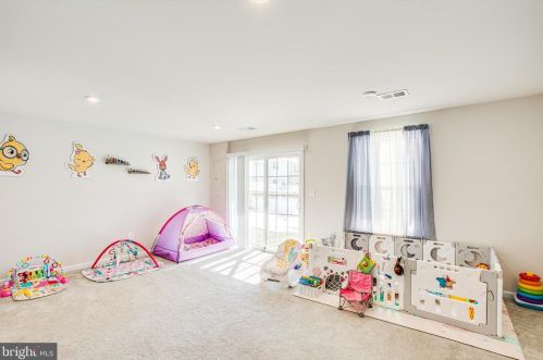 100 Rising Sun Rd, Fredericksburg VA  22405-9424 exterior