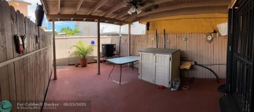 5901 18th Ct, Hialeah FL  33012-7594 exterior