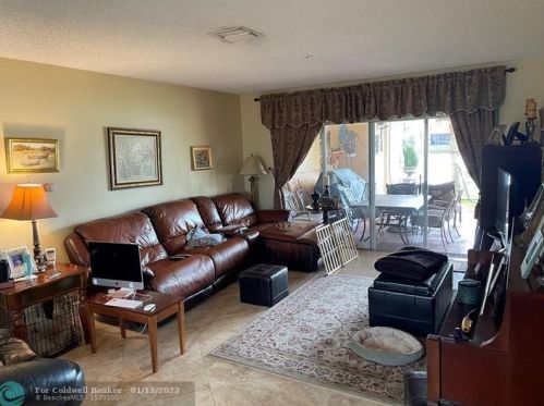 11600 13th Ct, Hollywood FL  33026-2529 exterior