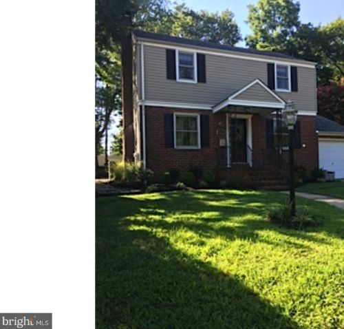 657 Crystal Lake Ave, Tavistock NJ  08033-2750 exterior