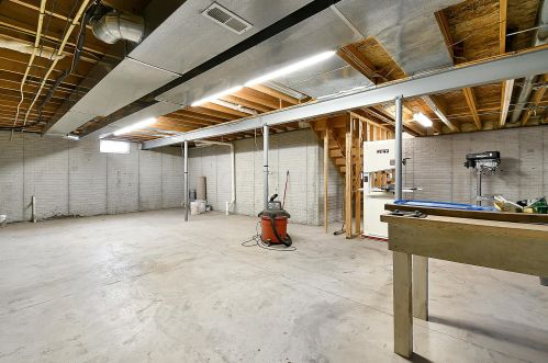 643 Keltonhurst Dr, Pataskala OH 43062-7363 exterior