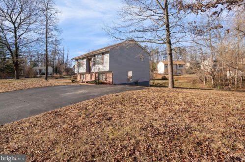 10909 Heatherwood Dr, Spotsylvania VA  22553-1669 exterior
