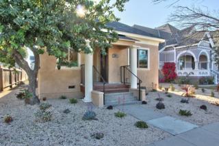 408 Cayuga St, Salinas, CA 93901-2610