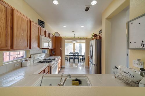 530 Vina Ct, Livingston CA  95334-9111 exterior