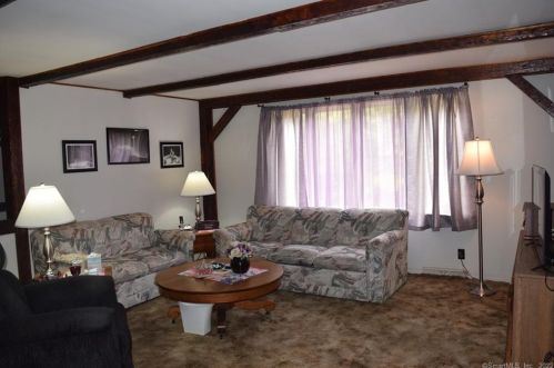 1 Wilkes Rd, East Hampton, CT 06424-1834