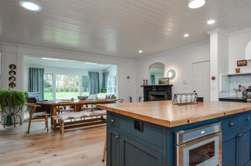 30 Glenwood St, Natick MA 01760-5649 exterior