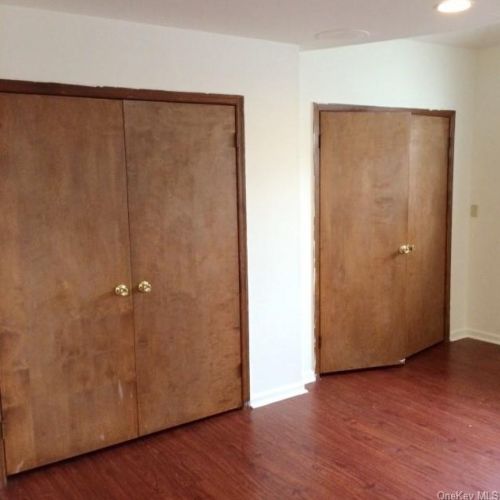 14 Stephenson Blvd, New Rochelle NY  10801-4402 exterior