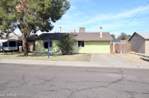 5008 Sierra Vis Dr, Glendale AZ  85305-2058 exterior
