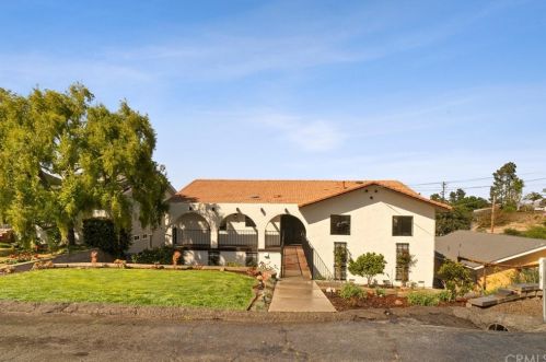1500 Hillcrest Dr, Pismo Beach CA  93420-2215 exterior