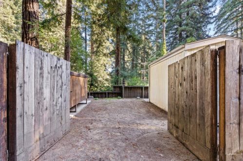 140 Lakeview Dr, Lompico CA  95018-9633 exterior