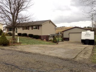 1628 Lawson St, Wheelersburg, OH 45694-9009