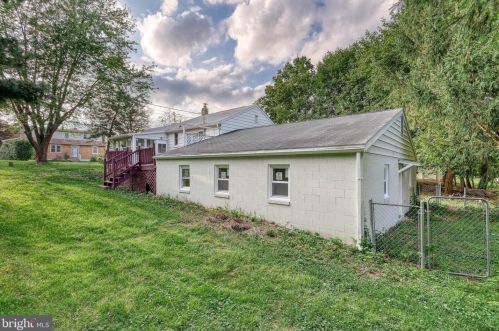 430 28th St, Harrisburg PA 17103-2108 exterior