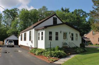 38 Van Heusen St, Albany, NY 12205-4412