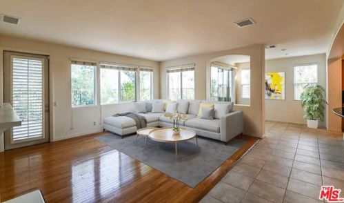 731 Camden Vista Ct, Simi Valley, CA 93065-5066