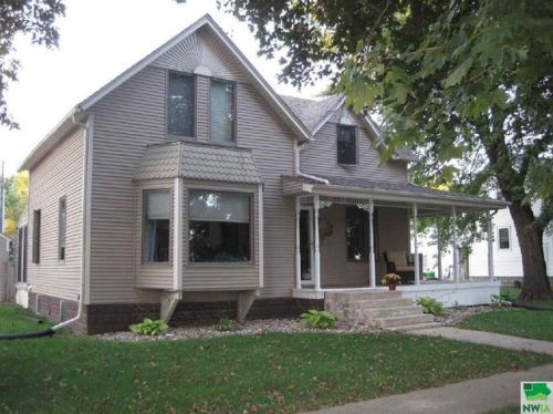108 Front St, Cleghorn, IA 51014-7717