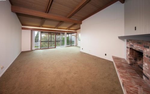 1933 Asilomar Dr, Oakland CA  94611-2309 exterior