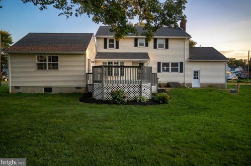 4 Locust Ave, Columbus NJ  08022-9504 exterior