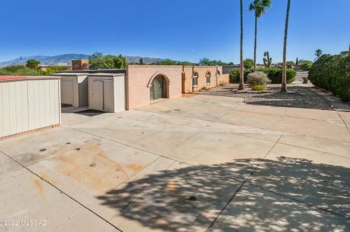 1935 Sunburst Dr, Tucson, AZ 85748-8161