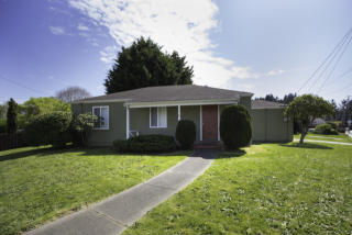 1802 Harris St, Eureka CA  95503-4761 exterior