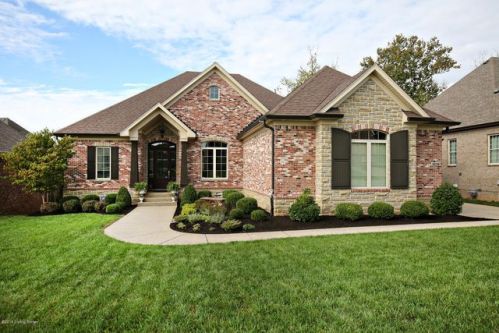 18708 Weymuth Ln, Louisville, KY 40245-6301