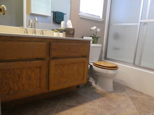 6843 Renato Ct, Chino CA  91710-6273 exterior