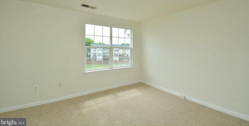 14346 Madrigal Dr, Woodbridge VA  22193-5958 exterior