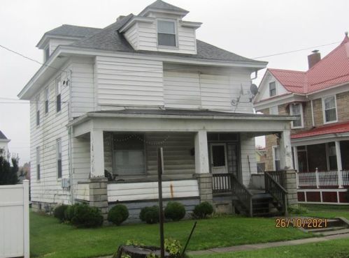 609 Center Ave, Somerset, PA 15501-2553