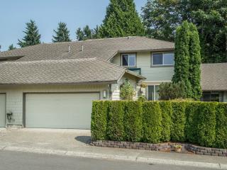 2714 174th Ave, Redmond, WA 98052-6220