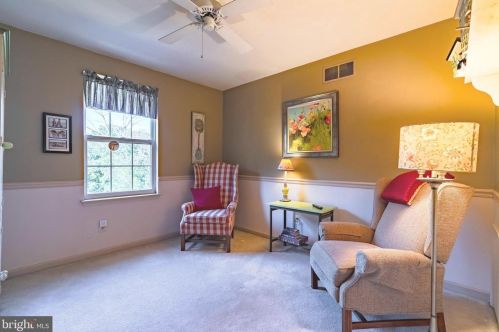 1144 Oxford Cir, Lansdale PA 19446-6652 exterior