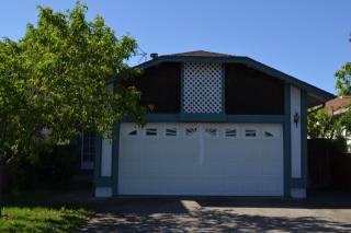 537 Empire Dr, Ukiah, CA 95482-7206
