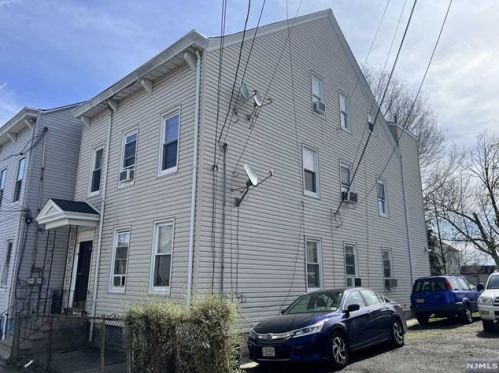 246 Liberty St, Paterson NJ  07522-1402 exterior