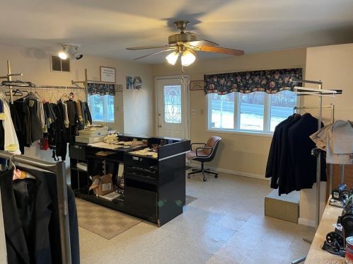 205 Titusville Rd, Poughkeepsie NY  12603-3270 exterior